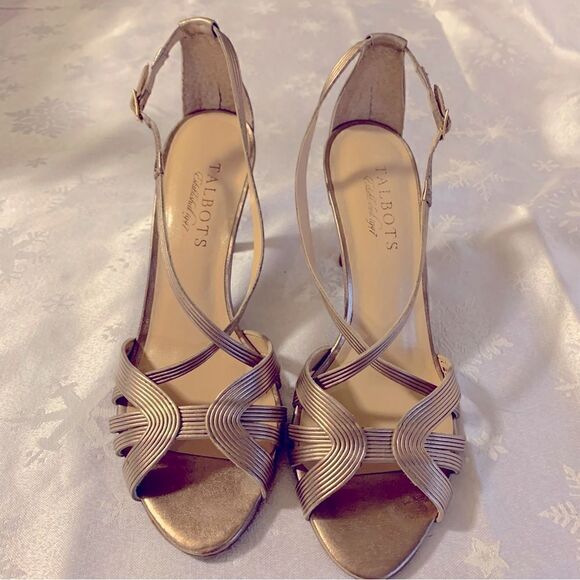 Talbots Kitten Heel Sandals Fold Tone Leather (Sz 6AA extra narrow) Gorgeous - Picture 1 of 8